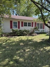 Building Photo - 423 S Park Blvd