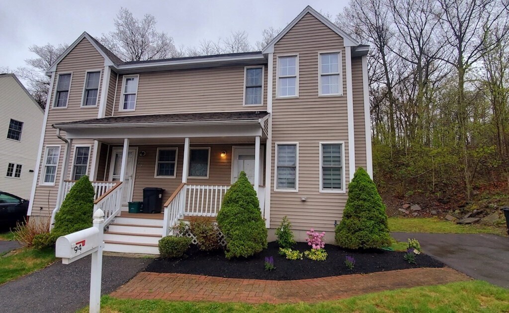 Primary Photo - 9 Wigwam Hill Dr