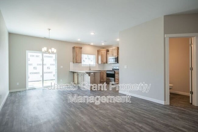 Building Photo - 1839 Jennie Lee Dr