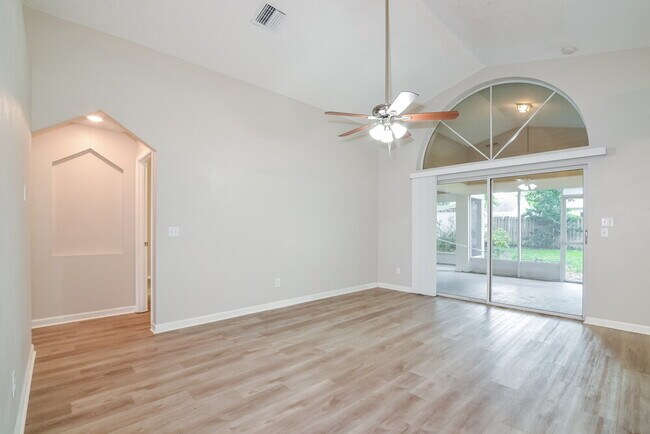 Foto del edificio - 1023 Moccasin Run Rd