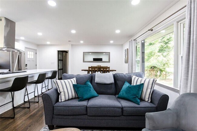 Foto del edificio - 1300 Wichita Dr SW