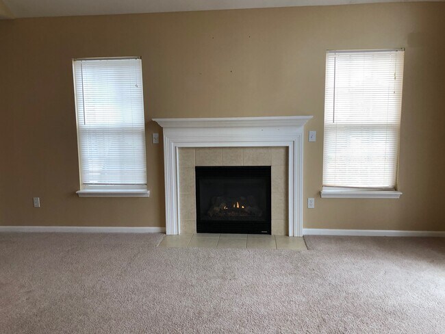 Foto del edificio - 724 Olde English Cir