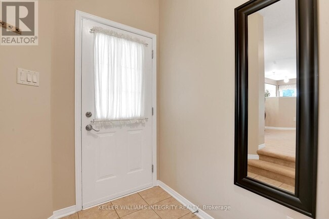 Building Photo - 558 Aberfoyle Cir