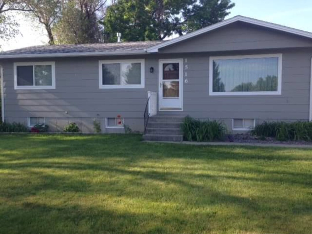 1516 Elaine St, Billings, MT 59105 House Rental in Billings, MT