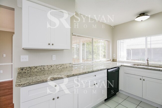 Foto del edificio - Discover what it feels like to LOVE where you LIVE!