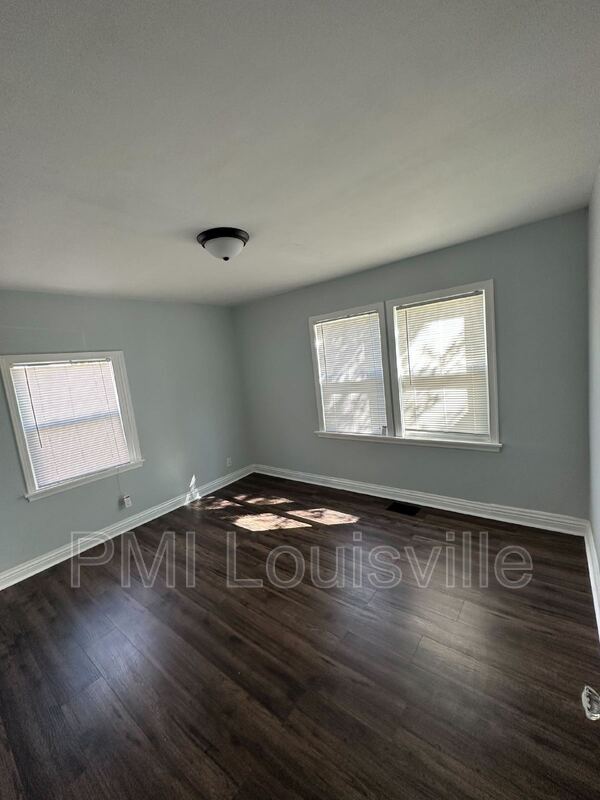 Building Photo - 3526 Henry Ave