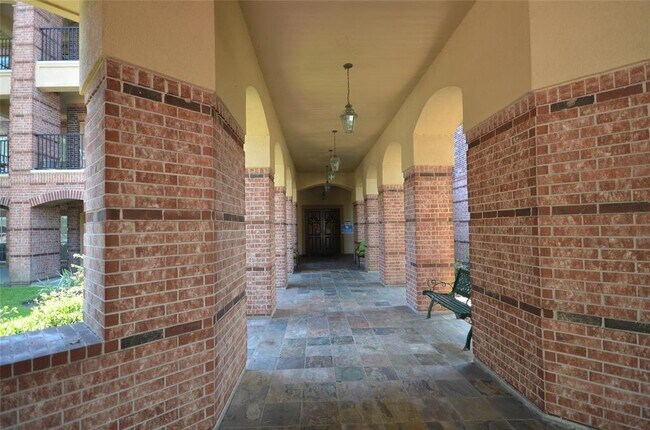 Foto del edificio - 2815 Kings Crossing Dr