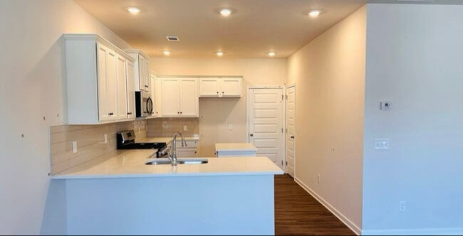 Photo - 71 Founders Dr Townhome