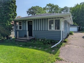 Building Photo - 1417 Jersey Ave S