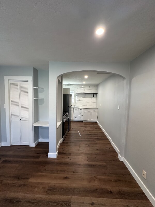 Foto del edificio - 2001 Biehn St