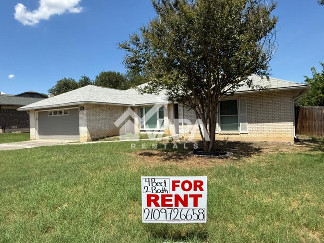 Building Photo - 9650 Chelmsford Dr