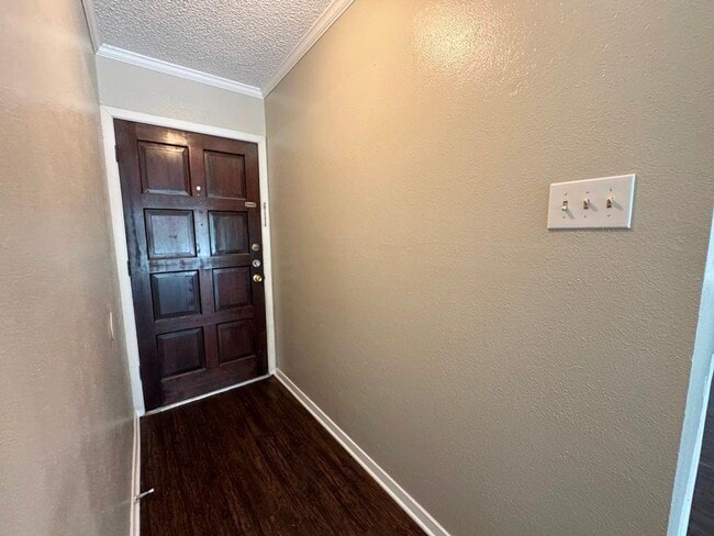 Building Photo - 1107 Spearson Ln