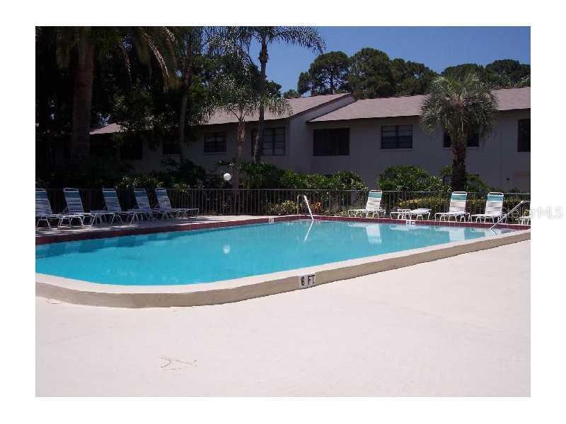 Foto del edificio - 3036 Eastland Blvd