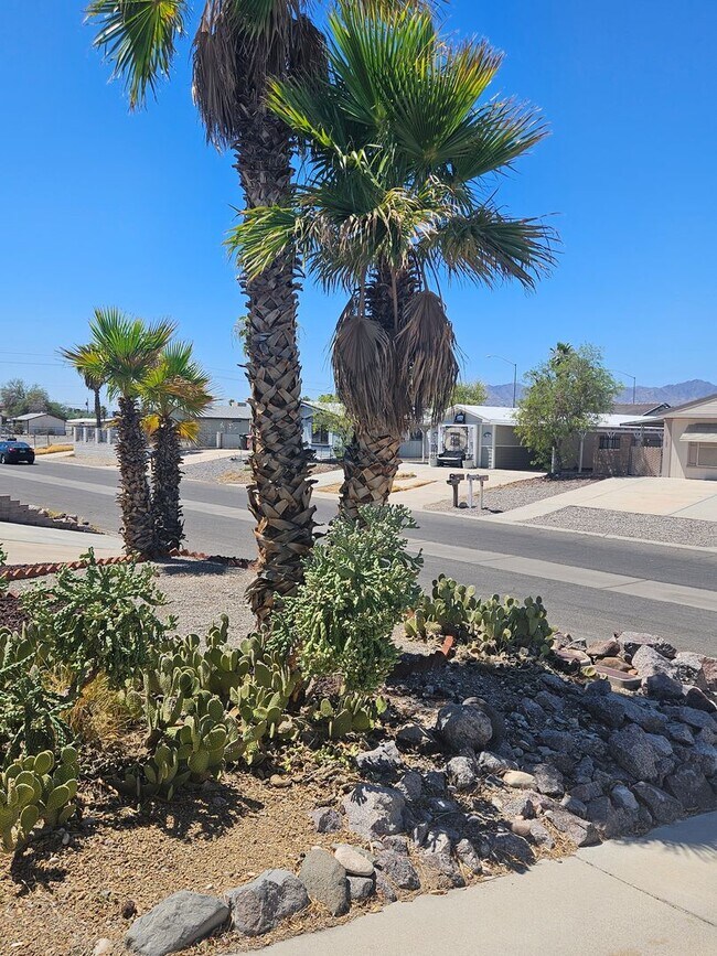 Foto del edificio - Large 2bd/1ba Manufactured Home in desirab...