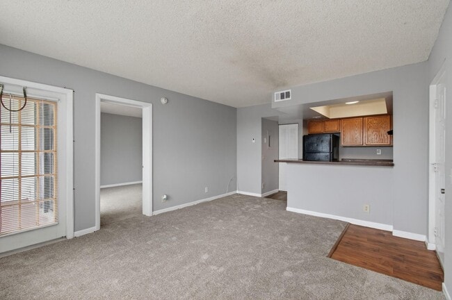 Building Photo - 728 Executive Center Dr