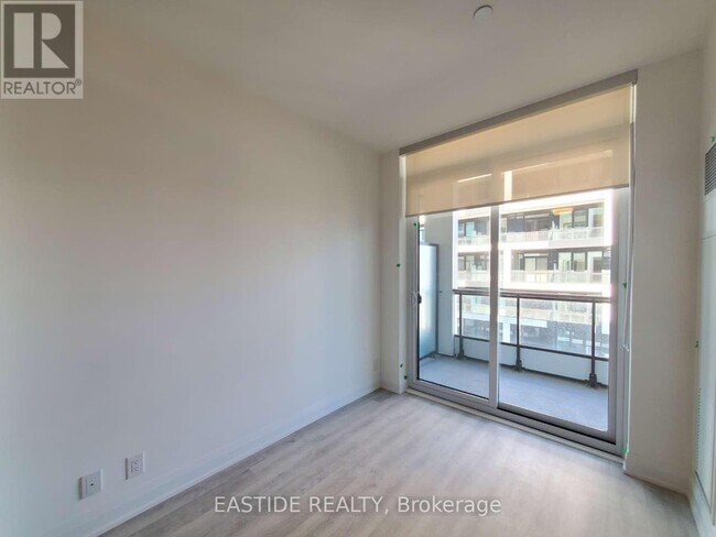 Photo du bâtiment - 65 Broadway Ave