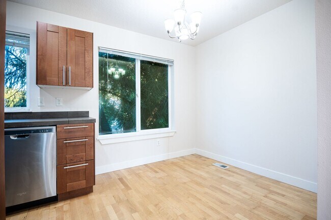 Foto del edificio - Remodeled 3/2.5 Townhomes