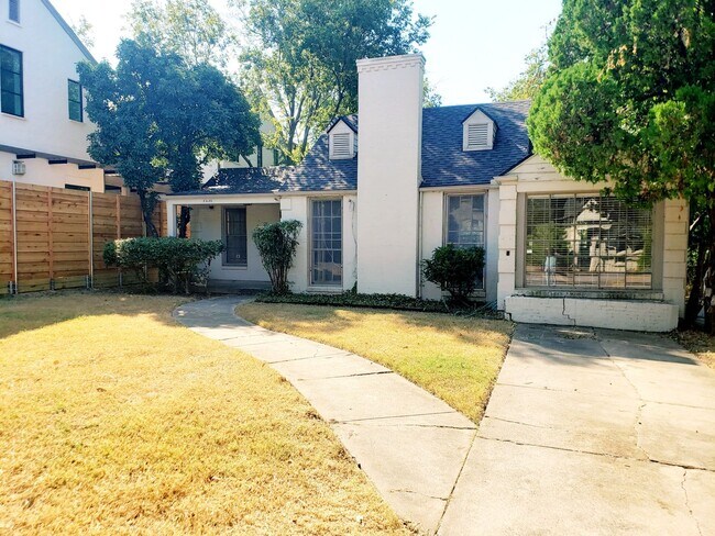Foto del edificio - Cute 2-Bedroom home near Lower Greenville!