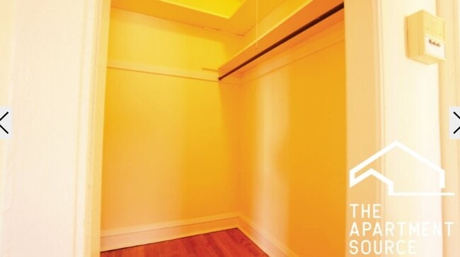 Building Photo - 3310 W Schubert Ave