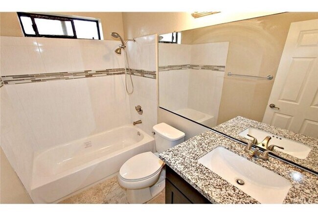 Building Photo - 5468 Iowa Ct