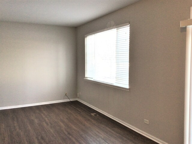 Building Photo - 621 Arbor Circle