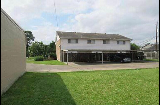 Building Photo - 6712 Biggs Ct