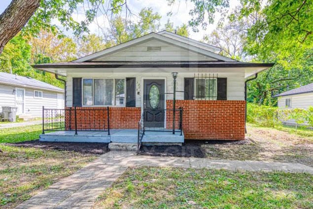 Primary Photo - 3305 N Whittier Pl
