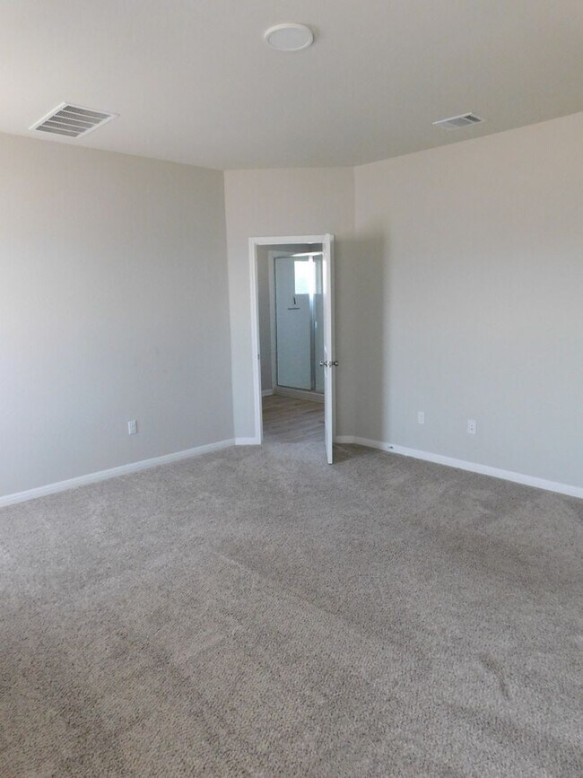 Foto del edificio - Larkspur 4/2 for lease