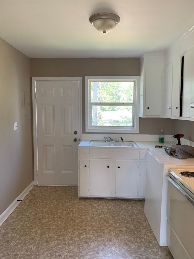 Building Photo - 2122 Haven Cir