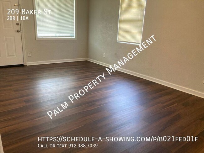 Building Photo - 2 Bedroom, 1 Bathroom Single Family Home w...
