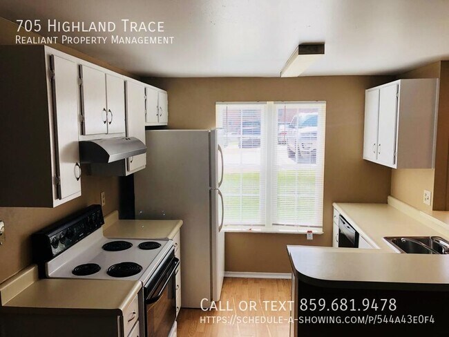Foto del edificio - 705 Highland Trce