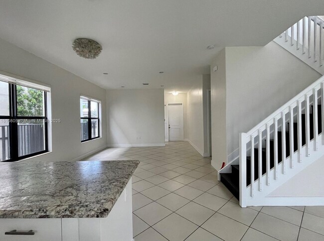 Foto del edificio - 3316 W 98th Pl