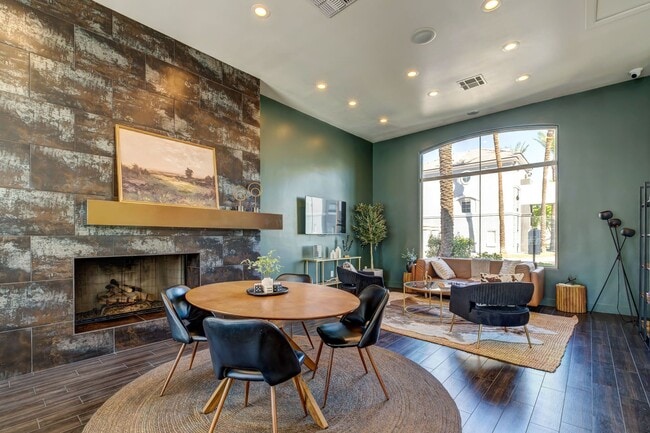 Building Photo - The Highland