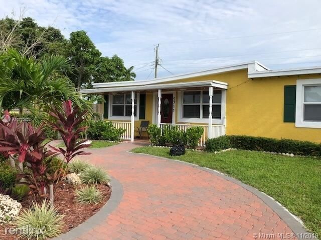 Building Photo - 3 br, 2 bath House - 5711 SW 41st St # 1