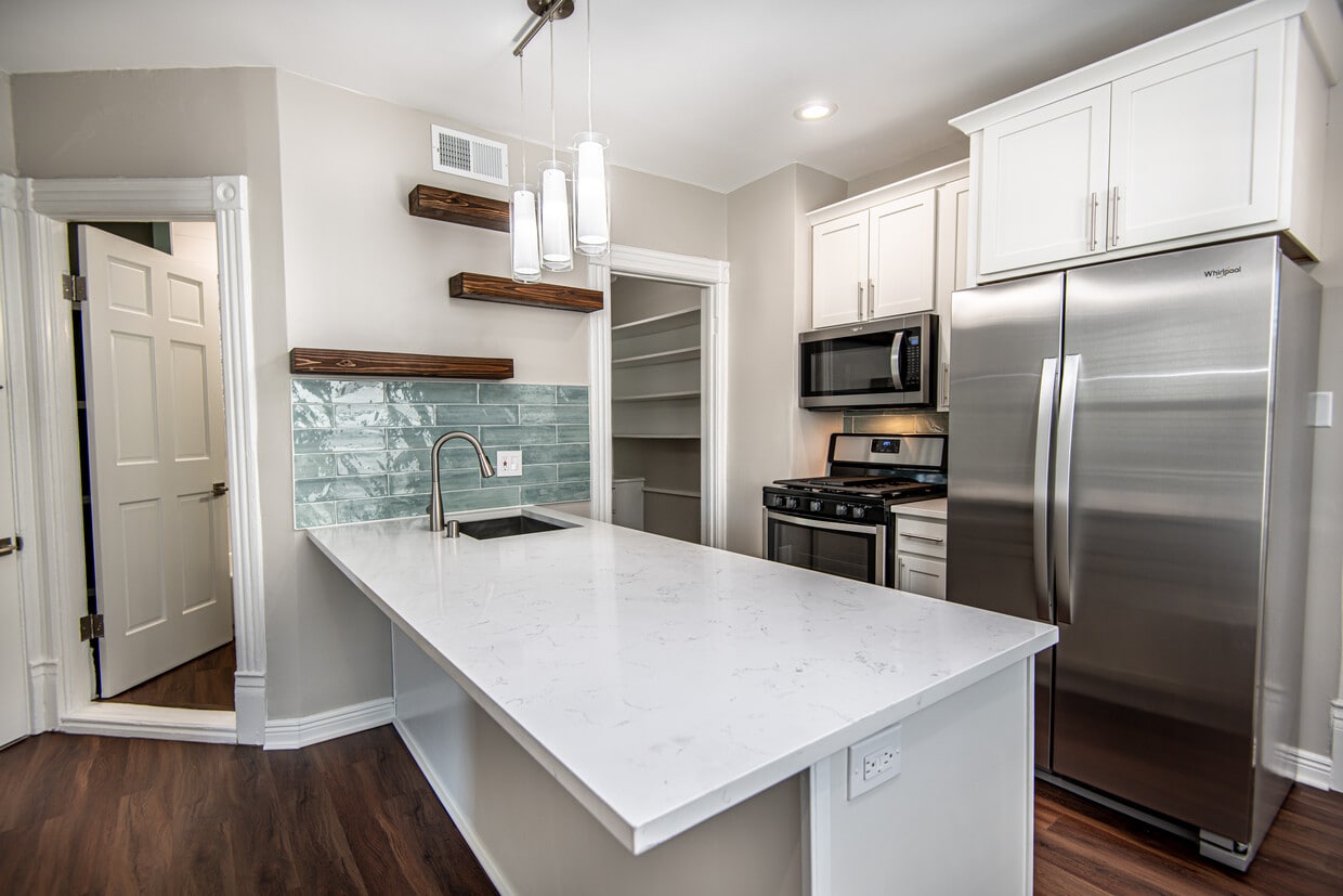 Remodeled kitchen - 1016 E Pearson St
