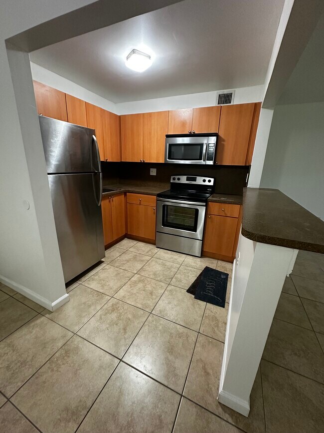 Building Photo - 9445 SW 76th St