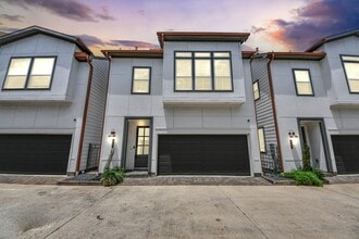 Building Photo - 9577 Neuens Rd