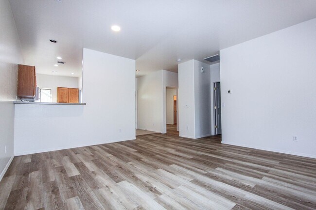 Foto del edificio - 2 Bedroom Townhome in Yavapai Hills