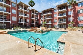 Building Photo - 2400 McCue Rd