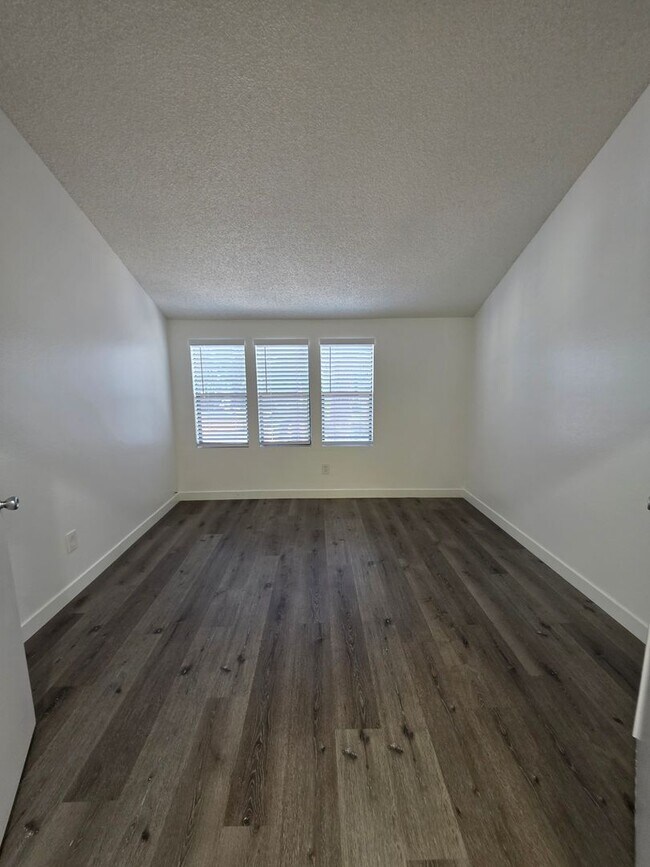 Foto del edificio - Newly Renovated 2 bedroom 2 bathroom Home in Costa Mesa