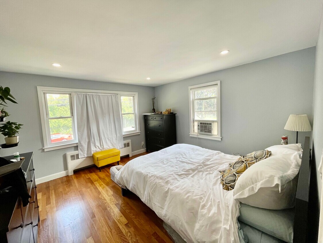 Foto principal - 171 Foster St