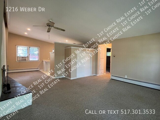 Foto del edificio - 1216 Weber Dr