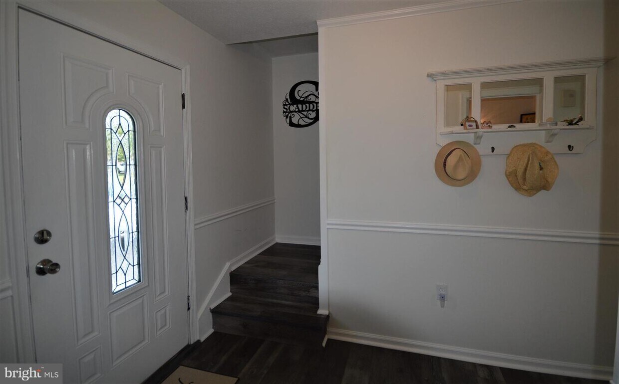 Primary Photo - 120 Accomack Cir