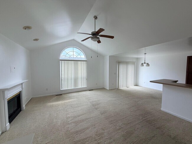 Foto del edificio - 26201 Chesapeake Cir