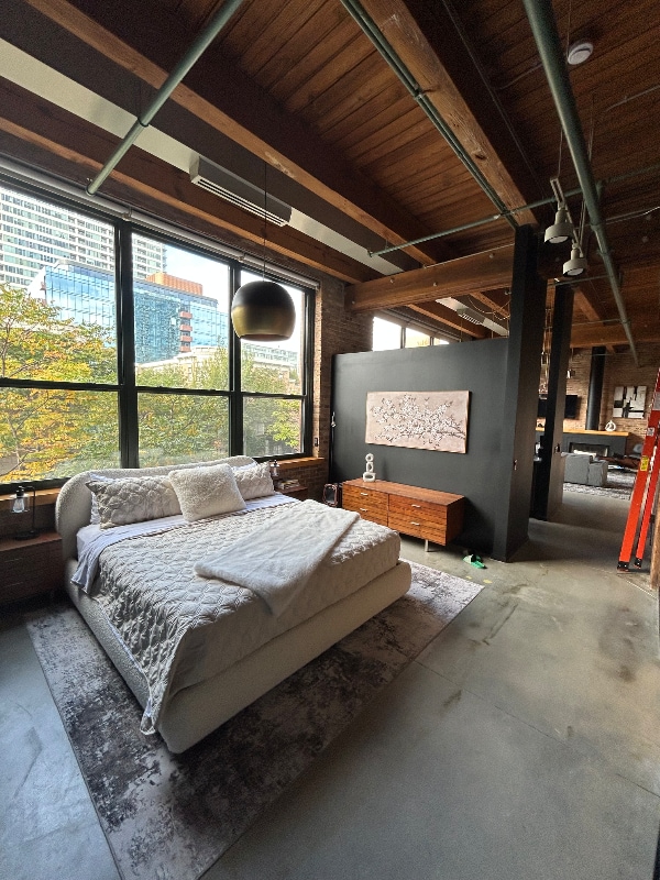 Foto del edificio - 1727 S Indiana Ave