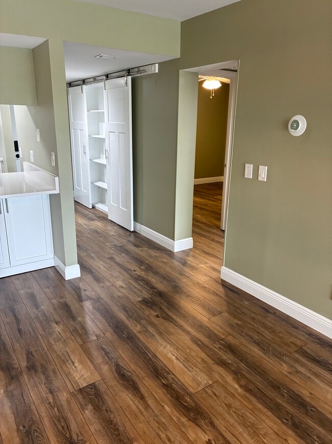 Building Photo - 31 Plantation Dr