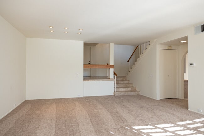 Foto del edificio - 2274 Caminito Castillo