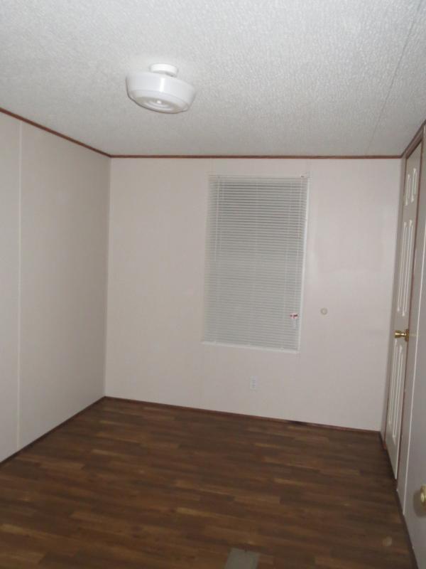 Building Photo - 214 DOGWOOD LANE