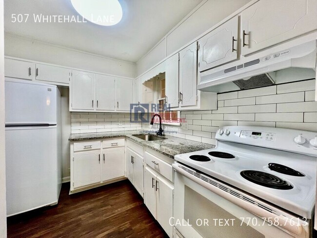 Foto del edificio - 507 Whitehall Ln