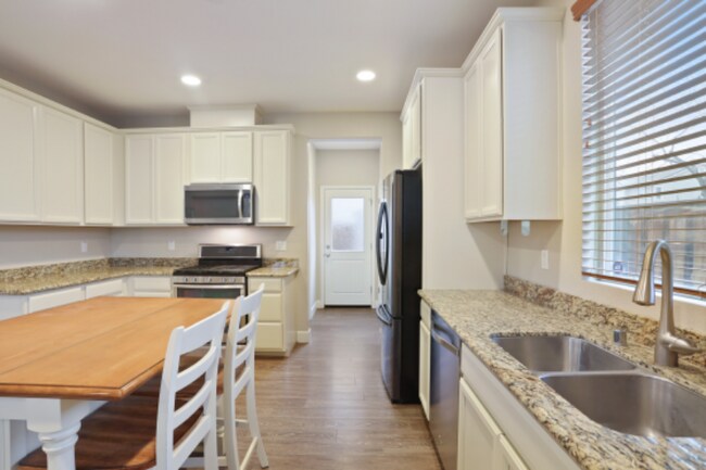 Foto del edificio - 5605 Boone Park Dr
